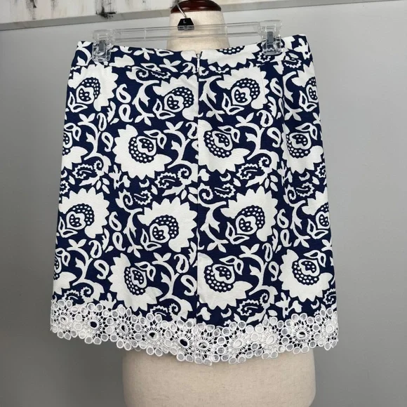 Talbots Lace Trimmed Woodblock Floral Stretch Cotton Canvas Skirt - Picture 3 of 7